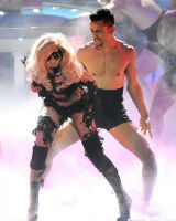 Танцевать как Леди Гага
